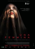 一位女性 Una femmina            (2022)