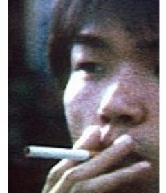 若无其事的样子 何食わぬ顔            (2003)